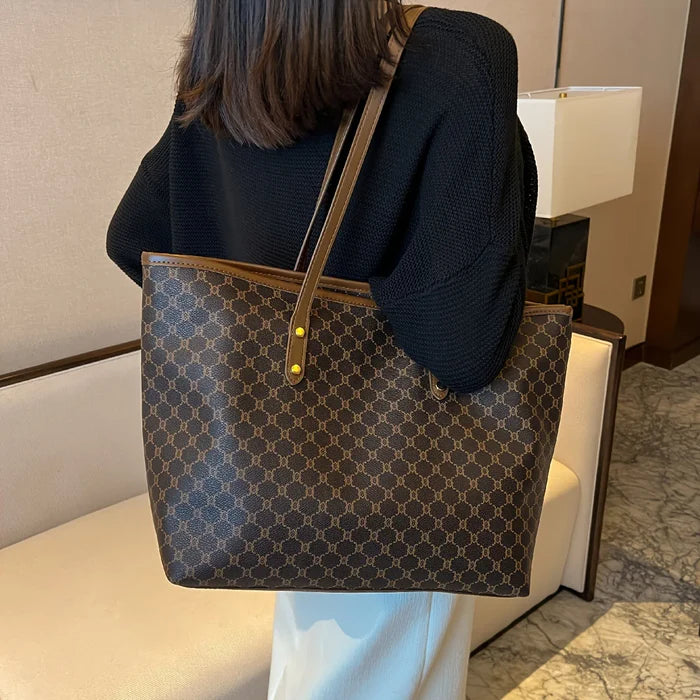 Bolsa Feminina Grande de Ombro Compacta e estilosa
